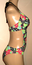 Load image into Gallery viewer, Underwire V-neck one piece swimsuit monokini