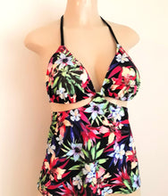 Load image into Gallery viewer, Convertible tankini tops