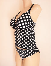 Load image into Gallery viewer, Low-rise bikini bottom