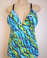 Load image into Gallery viewer, Crossover Back Tankini Swimwear Tops