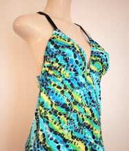 Load image into Gallery viewer, Crossover Back Tankini Swimwear Tops