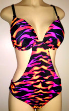 Load image into Gallery viewer, Push up one piece monokini