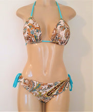 Load image into Gallery viewer, Women&#39;s triangle bikini top / Keyhole adjustable bikini bottoms
