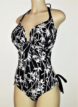 Load image into Gallery viewer, underwire halter one piece swimsuit