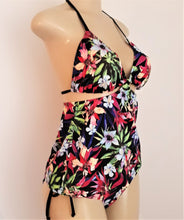Load image into Gallery viewer, tie halter tankini tops