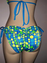 Load image into Gallery viewer, Scrunched butt bikini bottoms