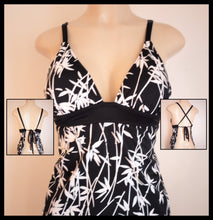 Load image into Gallery viewer, Triangle Top Tankini Under Rib Band Crossover Open Back
