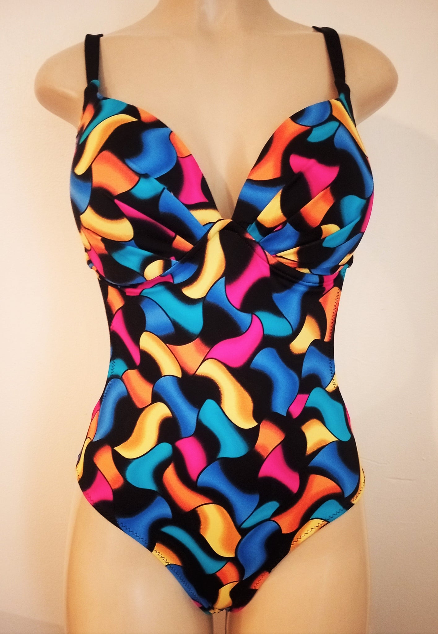 Cutout Side Monokini Underwire Push Up One Piece Swimsuits Mirasol Swimwear Cutout Side Monokini Underwire Push Up One Piece Swimsuits Mirasol Swimwear