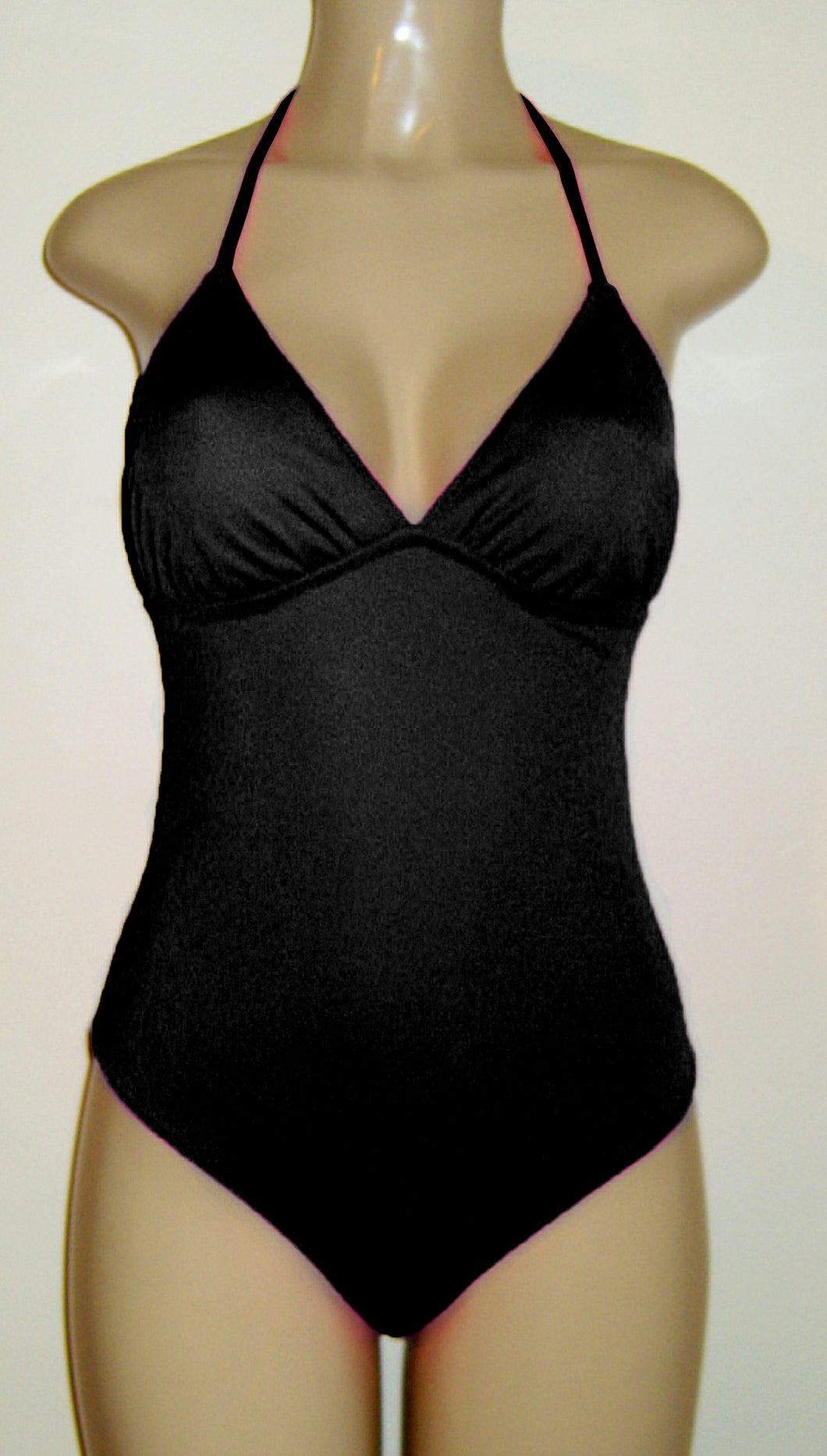 Triangle one piece black