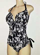 Load image into Gallery viewer, Halter underwire one piece swimsuit
