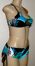 Load image into Gallery viewer, Sporti bikini top and Bombshell Adjustable side bikini bottom

