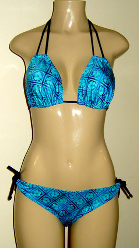 Double String Top and Keyhole Bottom