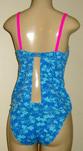 Load image into Gallery viewer, Open back underwire tankini and low rise bikini bottom

