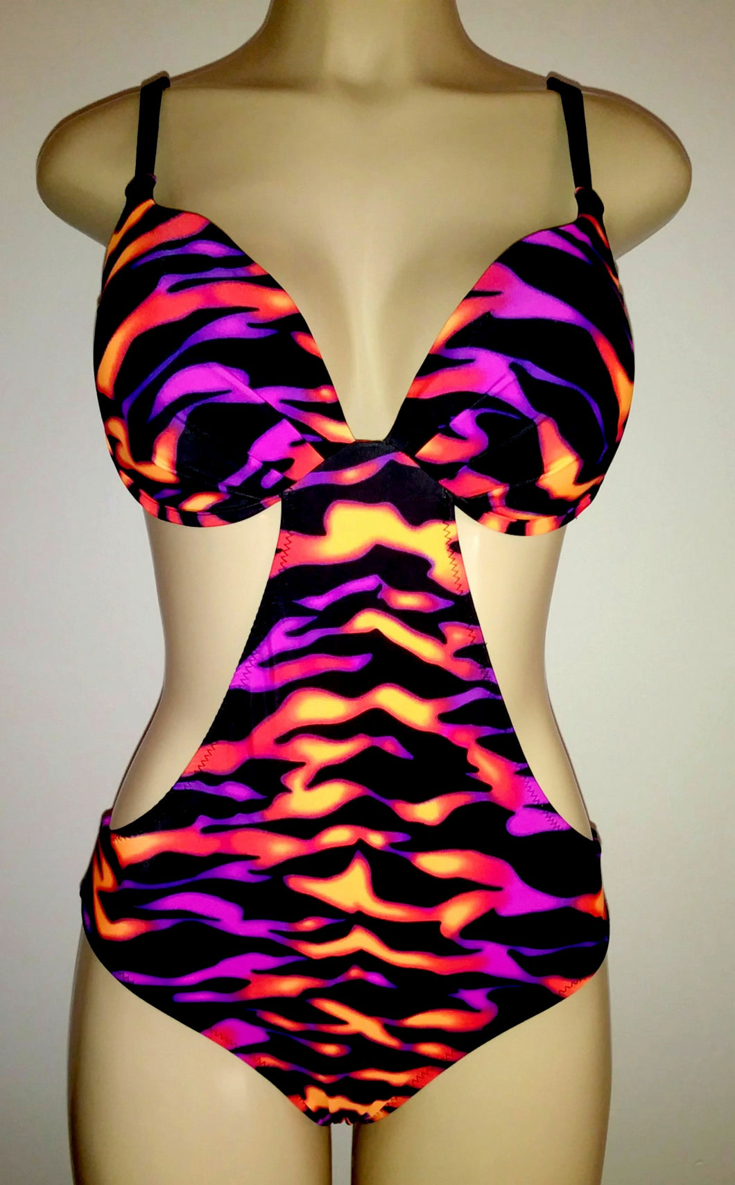 Push up monokini swimsuits. Women's bathing suits one pieces.